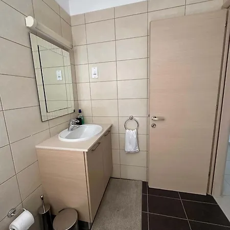 Whthegardens Apartman
