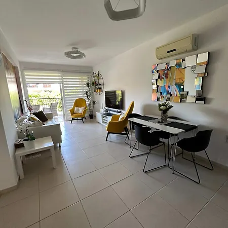 Apartman Whthegardens